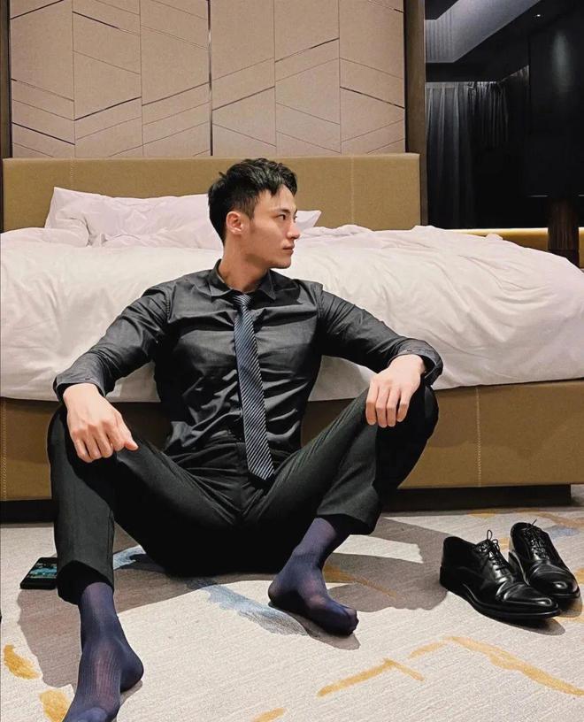 男人如何提升自己的魅力:内外兼修指南