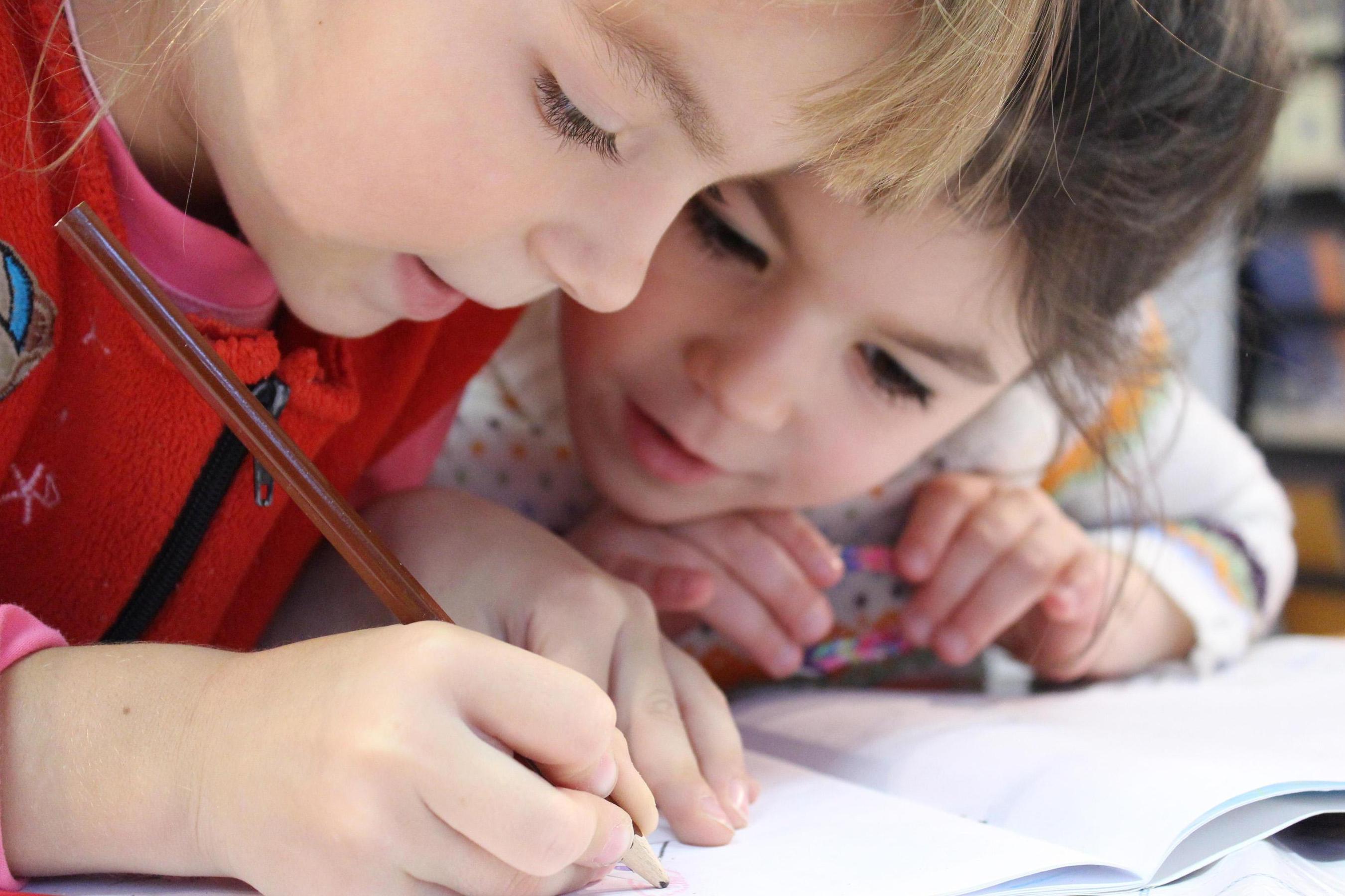 如何培养孩子的自主性?5大策略让孩子独立成长!